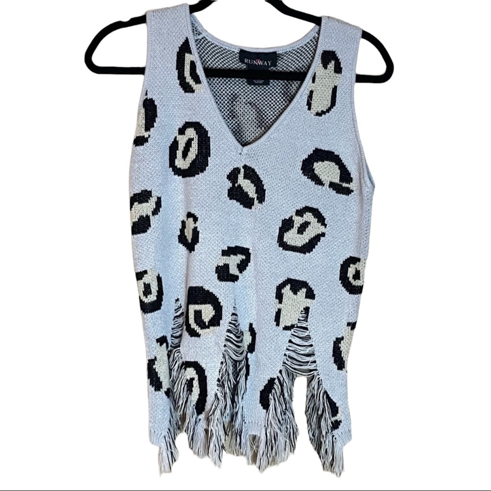 Distressed Sleeveless Leopard Sweater size Medium
